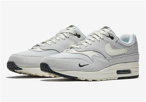 nike air max 1 mini swoosh|air max 1 goat.